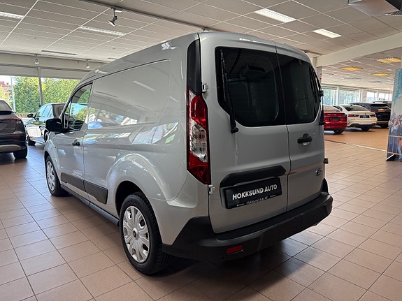 Ford Transit Connect 8 of 19
