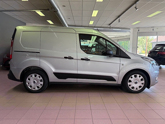 Ford Transit Connect 6 of 19
