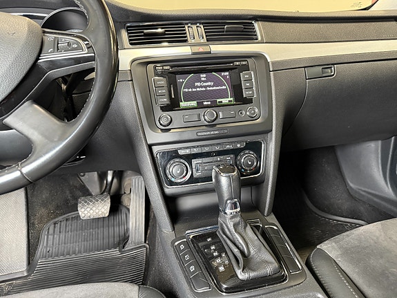 Skoda Superb 28 of 30