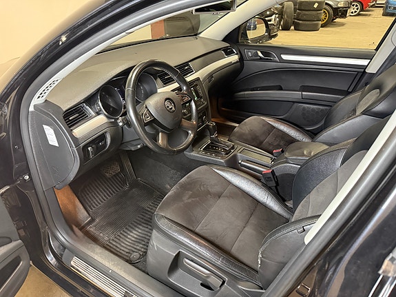 Skoda Superb 15 of 30