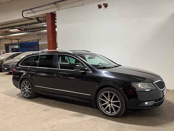 Skoda Superb 12 of 30