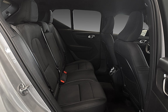 Volvo XC40 24 of 26