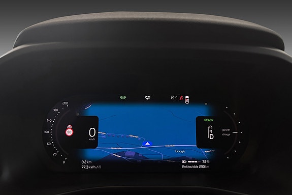 Volvo XC40 15 of 26