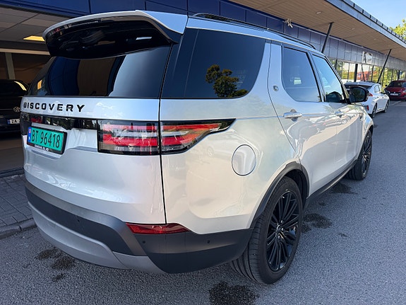 Land Rover Discovery 7 of 30