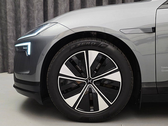 Polestar 4 13 of 30