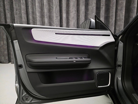 Polestar 4 15 of 30