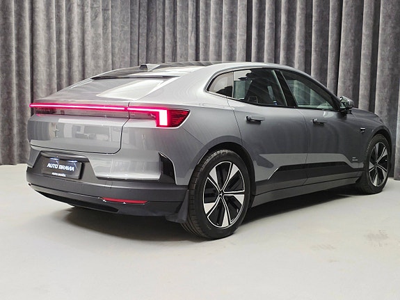 Polestar 4 7 of 30