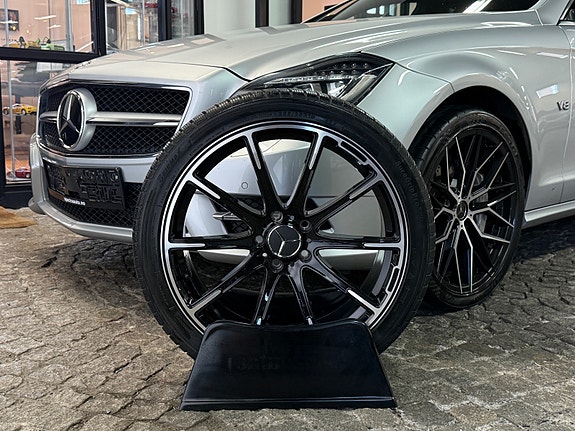Mercedes-Benz CLS500 6 of 18