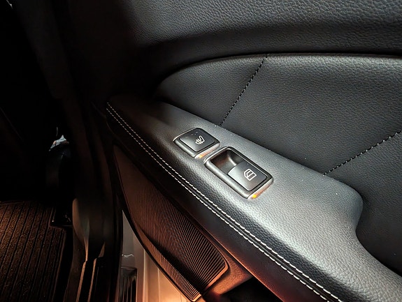 Mercedes-Benz CLS500 17 of 18