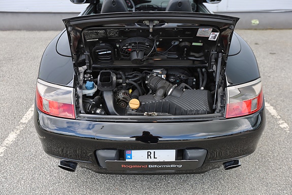 Porsche 911 22 of 30
