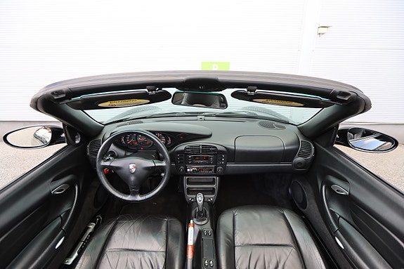 Porsche 911 12 of 30