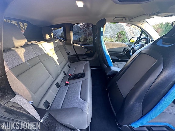 BMW i3 24 of 30
