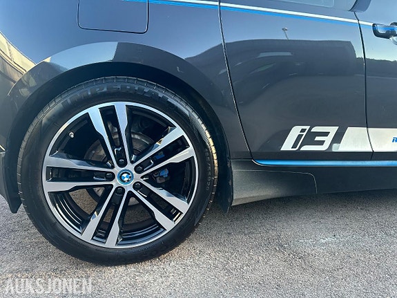 BMW i3 17 of 30