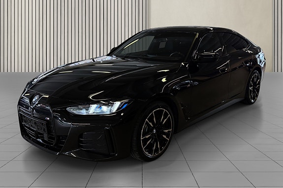 BMW i4 4 of 30