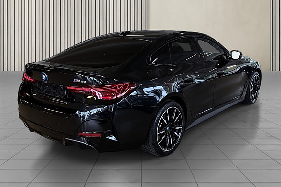 BMW i4 8 of 30