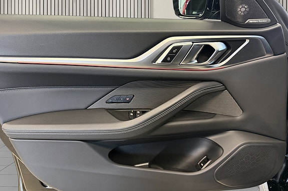 BMW i4 24 of 30