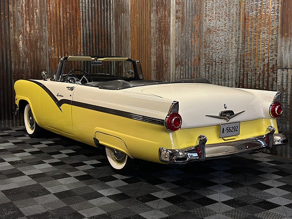 Ford Andre 14 of 30