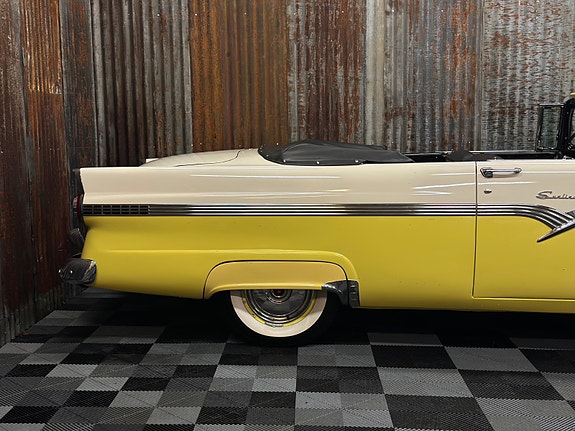 Ford Andre 6 of 30