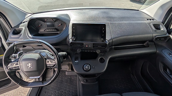 Peugeot Partner 18 of 27