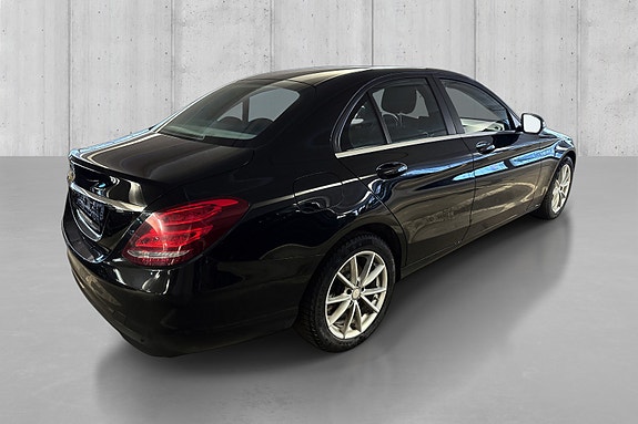 Mercedes-Benz C200 3 of 19
