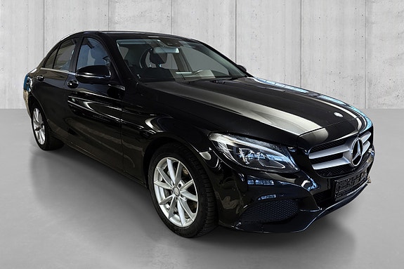 Mercedes-Benz C200 2 of 19