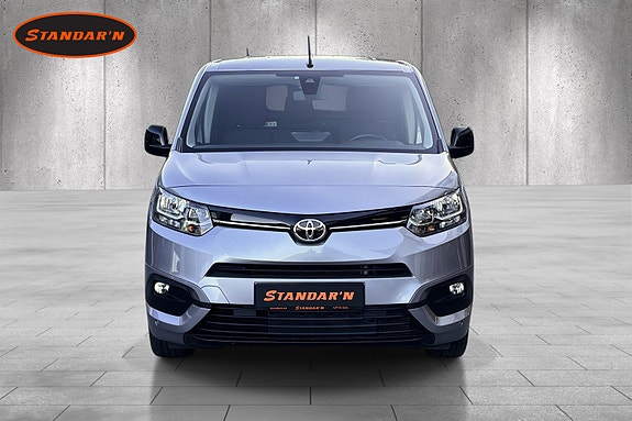 Toyota Proace City 2 of 28
