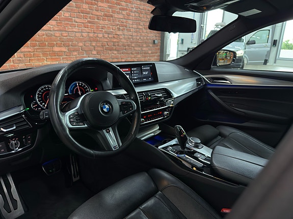 BMW 530e 16 of 30