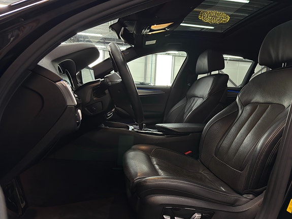 BMW 530e 15 of 30
