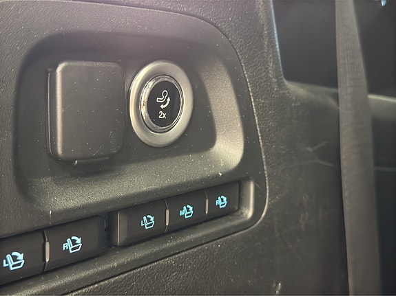 Ford S-MAX 8 of 30