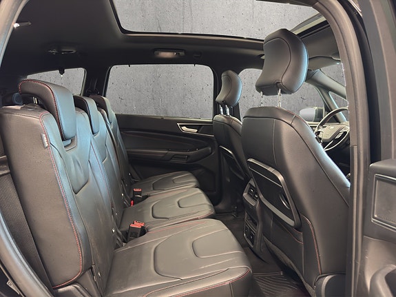 Ford S-MAX 12 of 30