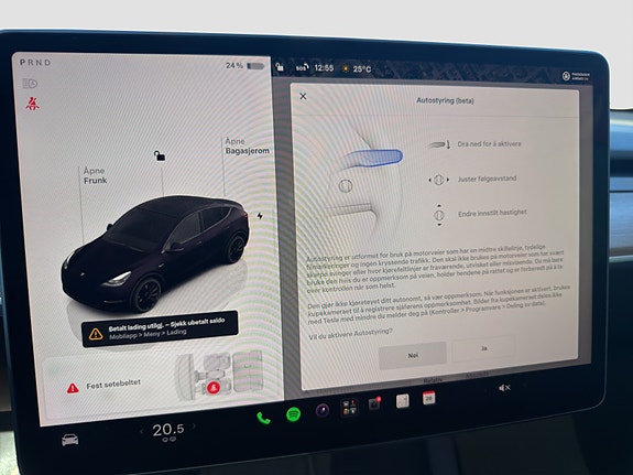 Tesla Model Y 15 of 28
