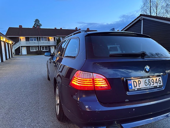 BMW 520d 4 of 15