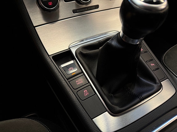 Volkswagen Passat 29 of 30