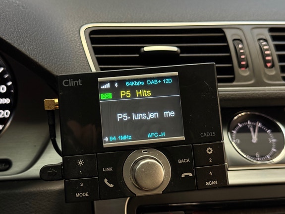 Volkswagen Passat 25 of 30