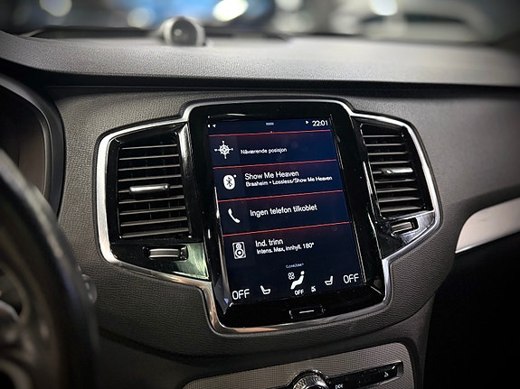 Volvo XC90 17 of 30