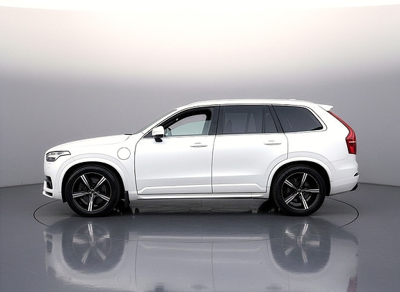 Volvo XC90 3 of 30