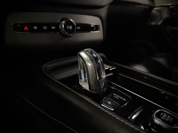 Volvo XC90 20 of 30