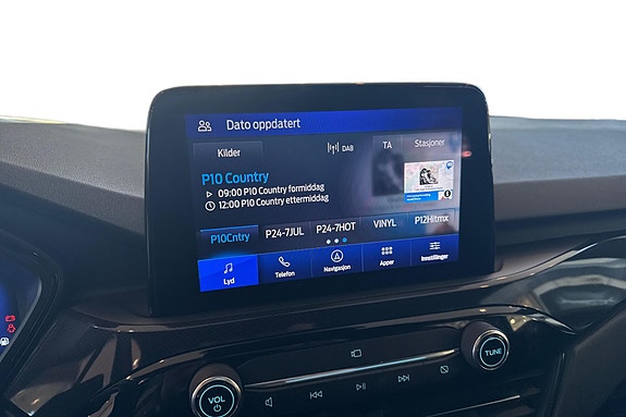 Ford Kuga 13 of 25