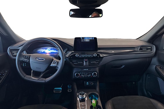 Ford Kuga 17 of 25