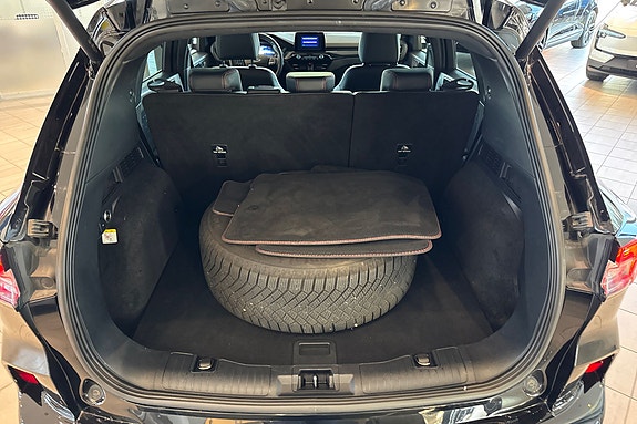 Ford Kuga 23 of 25