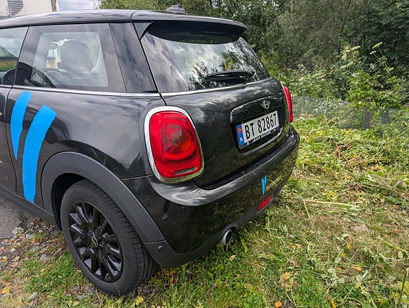 MINI Cooper 4 of 12