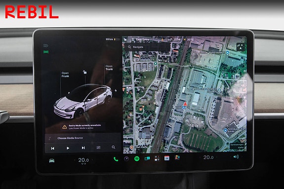 Tesla Model 3 15 of 27
