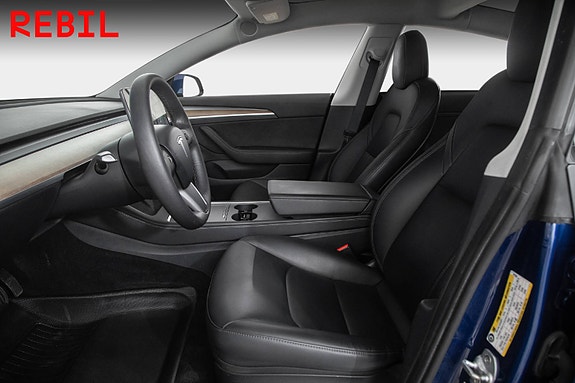 Tesla Model 3 8 of 27