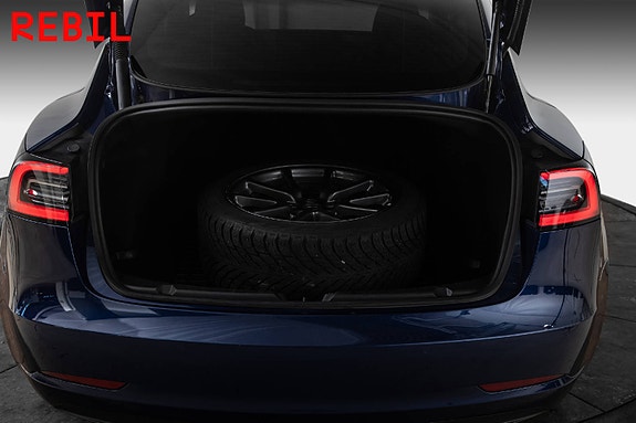 Tesla Model 3 24 of 27