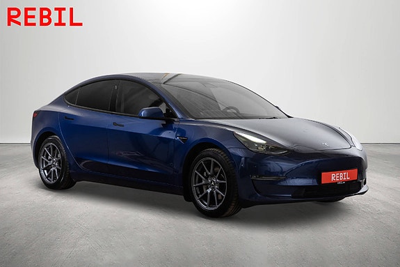 Tesla Model 3 4 of 27