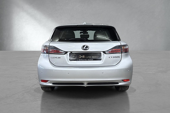 Lexus CT200h 6 of 27