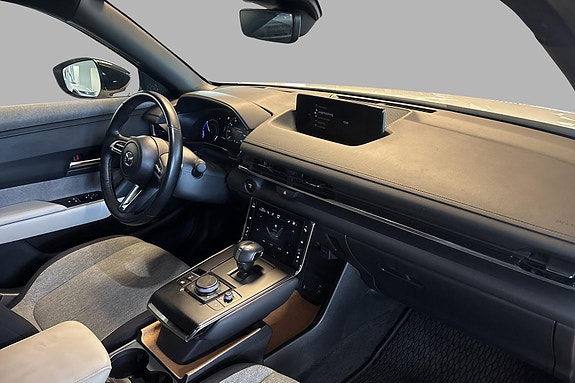 Mazda MX-30 11 of 25