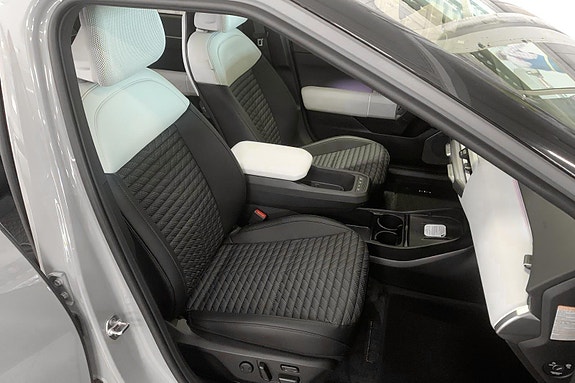 Kia EV4 23 of 30