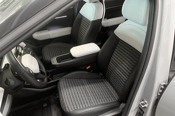 Kia EV4 8 of 30