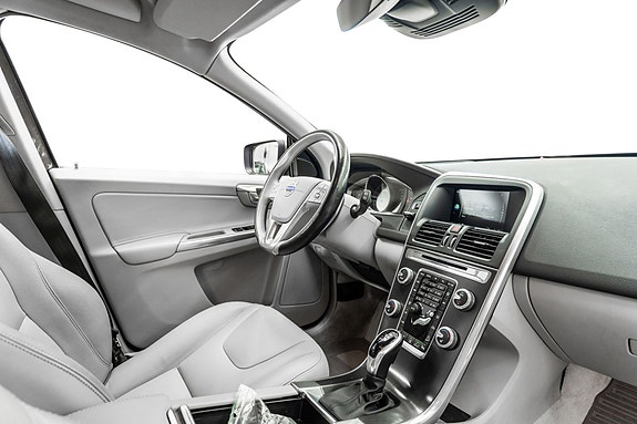 Volvo XC60 25 of 25